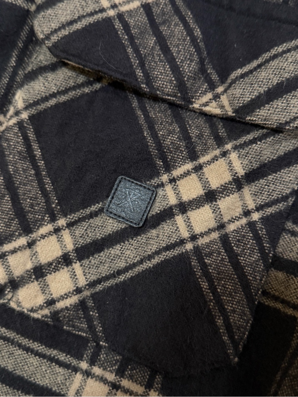 Roark Flannel Plaid Shirt Jacket - size XL - Picture 8 of 11